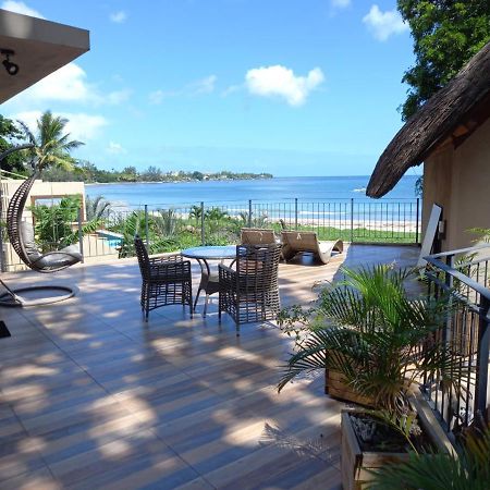 Beachfront Villa By M&H Тамарин Экстерьер фото