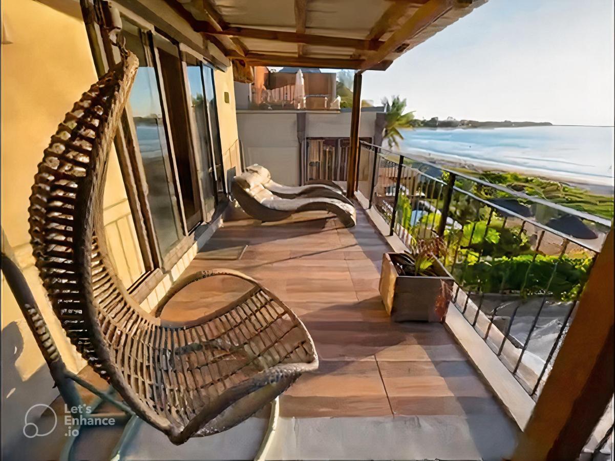 Beachfront Villa By M&H Тамарин Экстерьер фото